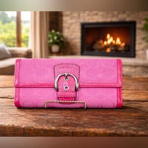 Coach Soho Y2K Early 2000 Peony Pink Buckle- Wallet Signature C